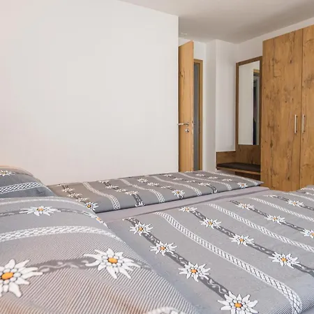 Haus Floralp * צרמט