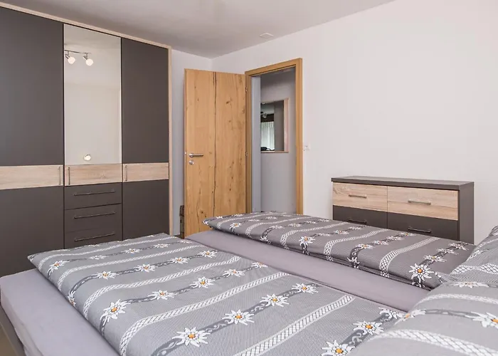 Haus Floralp 아파트