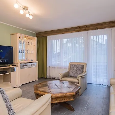 Haus Floralp צרמט